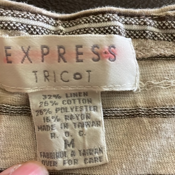 Express Tricot Vintage Linen Blend Scooped Neck Striped Shirt - Picture 4 of 4